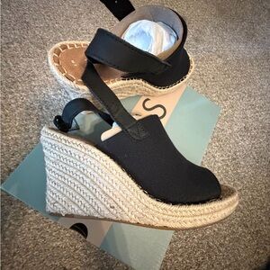 Like New TOMS Monica Black Oxford/Leather Espadrille Wedge